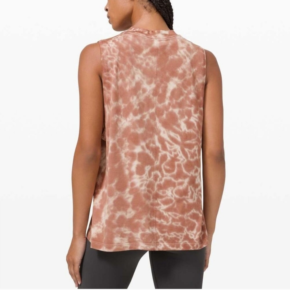 Lululemon‎ Tie Dye Musle Tank Top Size 8 - Picture 4 of 9